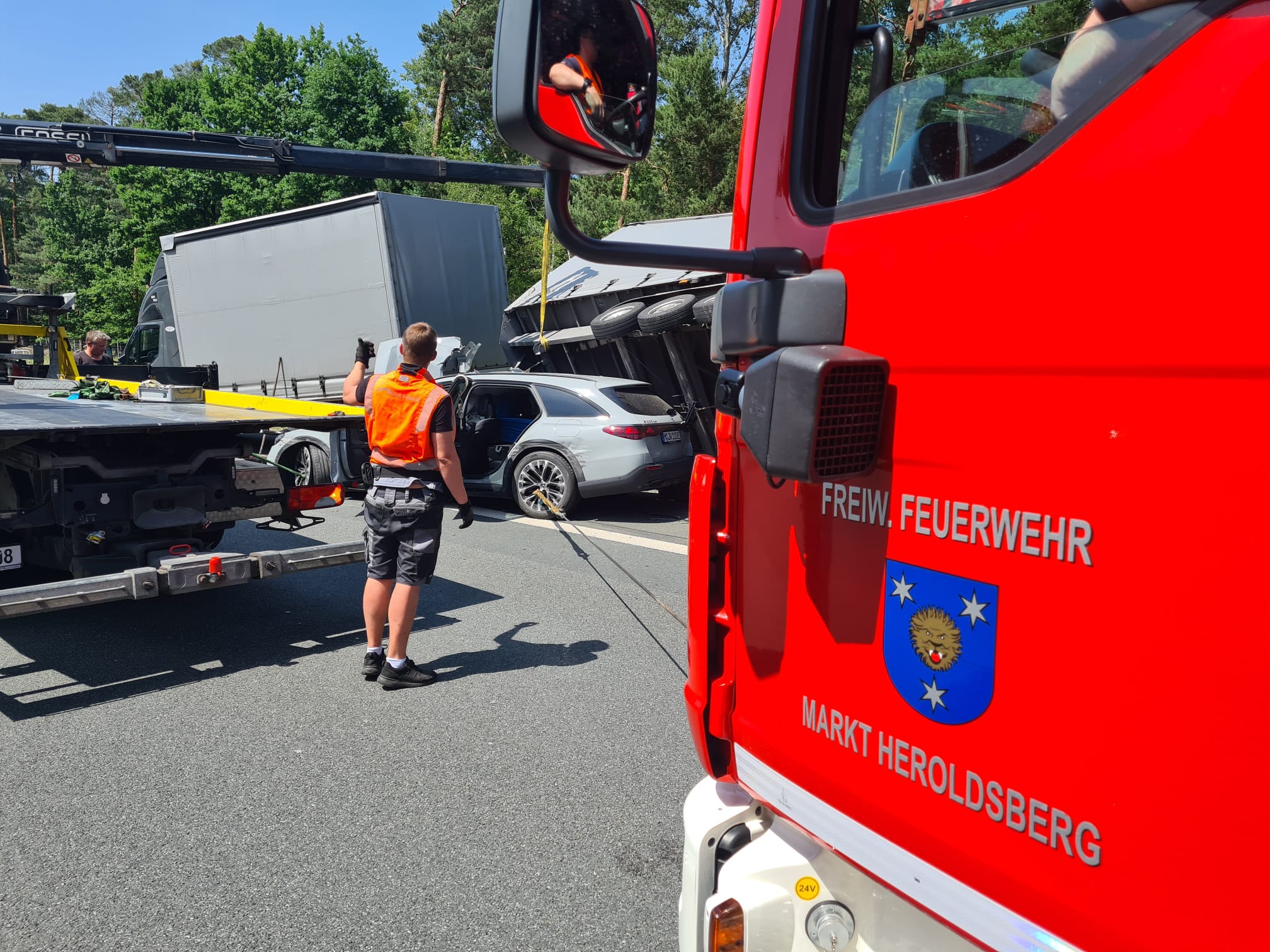 25-06-13 18-42-29 6990.jpg